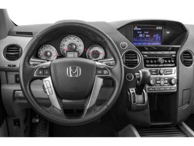 2015 Honda Pilot, $9960. Photo 6