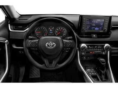 2019 Toyota RAV4, $24977. Photo 7