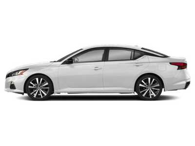 2022 Nissan Altima, $18977. Photo 3