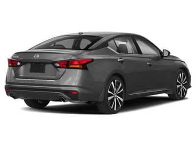 2022 Nissan Altima, $18977. Photo 5