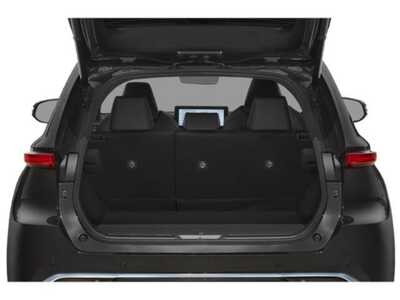 2023 Toyota Venza, $37977. Photo 11