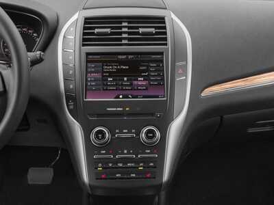 2017 Lincoln MKC, $16977. Photo 10