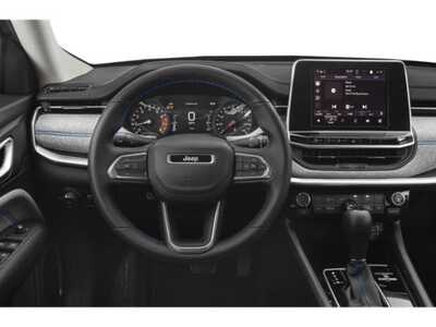 2022 Jeep Compass, $23977. Photo 10