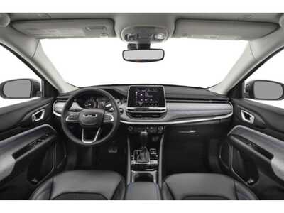 2022 Jeep Compass, $23977. Photo 11