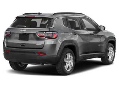 2022 Jeep Compass, $23977. Photo 5