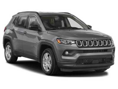 2022 Jeep Compass, $23977. Photo 9