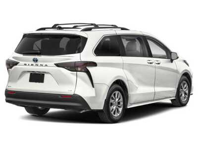 2025 Toyota Sienna, $45977. Photo 2