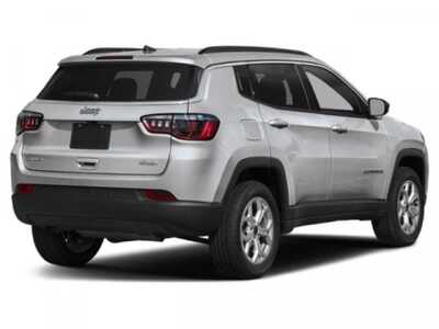 2025 Jeep Compass, $22977. Photo 5