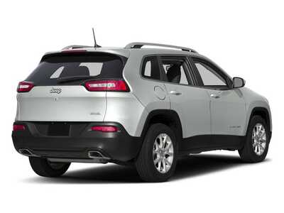 2016 Jeep Cherokee, $9977. Photo 2