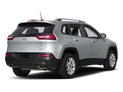 2016 Jeep Cherokee, $9977. Photo 5