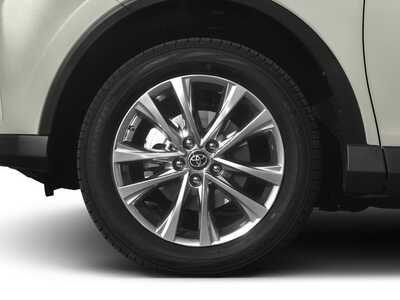 2018 Toyota RAV4, $27977. Photo 11