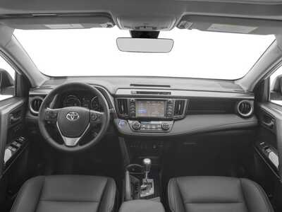 2018 Toyota RAV4, $27977. Photo 8