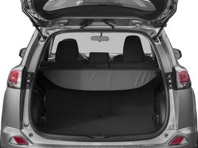 2018 Toyota RAV4, $22977. Photo 12