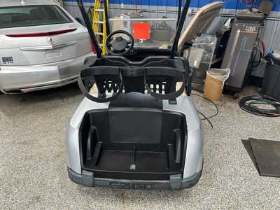 2013 E-z-go , $3950. Photo 2