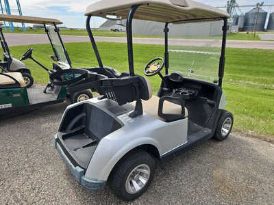 2013 E-z-go , $4100. Photo 6