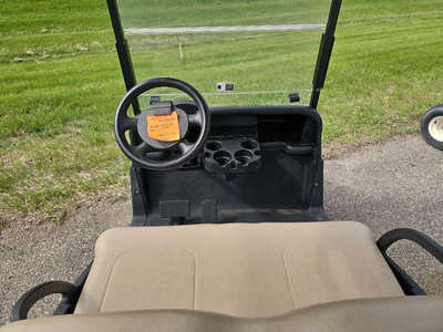 2013 E-z-go , $4100. Photo 9