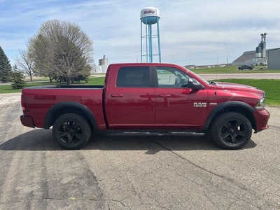 2014 RAM 1500 Crew Cab, $15500. Photo 3