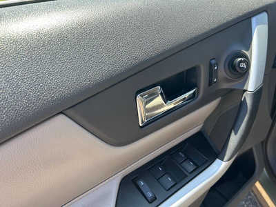 2013 Ford Edge, $9500. Photo 10