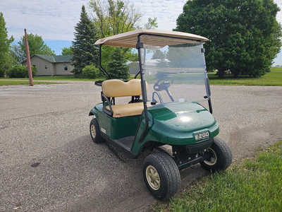 2017 E-z-go TXT, $4000. Photo 4