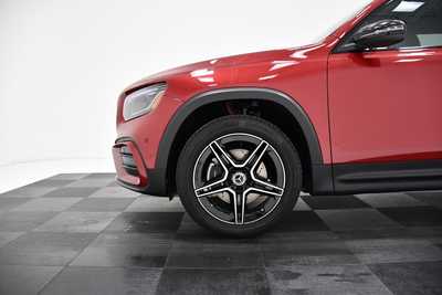 2025 Mercedes-Benz GLB-Class, $57930. Photo 5