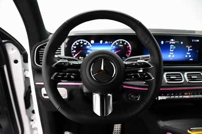2025 Mercedes-Benz GLS-Class, $98415. Photo 9