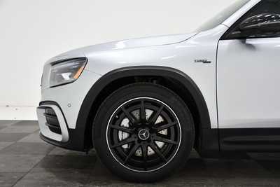 2025 Mercedes-Benz GLB-Class, $66420. Photo 5