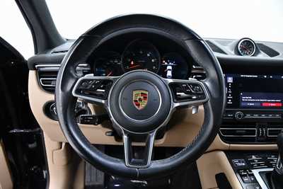 2021 Porsche Macan, $36495. Photo 9