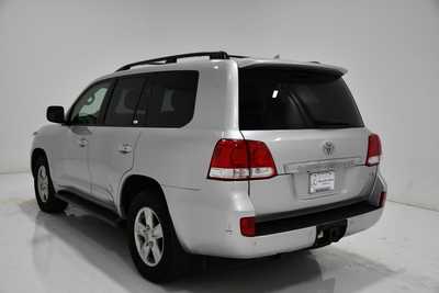 2011 Toyota Land Cruiser, $25895. Photo 3