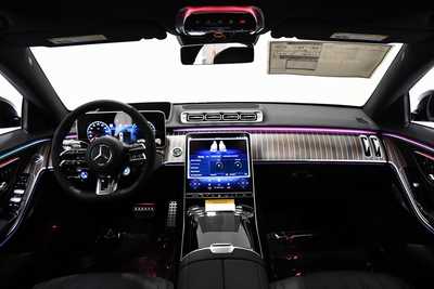 2025 Mercedes-Benz S-Class, $206800. Photo 7