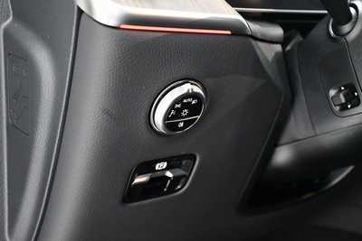2025 Mercedes-Benz GLC-Class, $60465. Photo 8