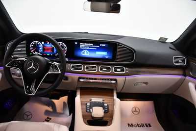 2025 Mercedes-Benz GLE-Class, $80315. Photo 7