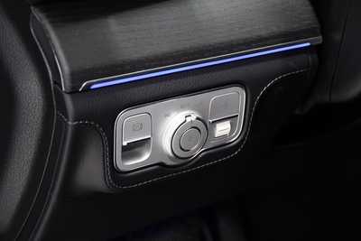 2025 Mercedes-Benz GLE-Class, $69850. Photo 8