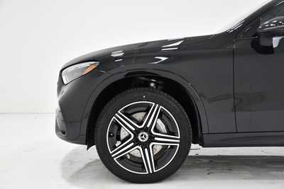 2025 Mercedes-Benz GLC-Class, $72275. Photo 5