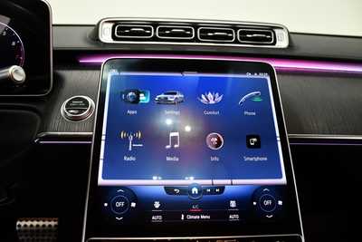 2022 Mercedes-Benz S-Class, $73995. Photo 11