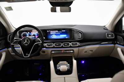 2025 Mercedes-Benz GLE-Class, $80435. Photo 7