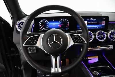 2025 Mercedes-Benz GLB-Class, $46495. Photo 9