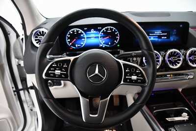 2022 Mercedes-Benz GLA-Class, $30995. Photo 9
