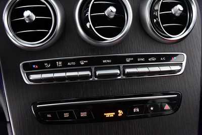 2021 Mercedes-Benz GLC-Class, $33495. Photo 12