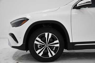 2025 Mercedes-Benz GLA-Class, $50495. Photo 5