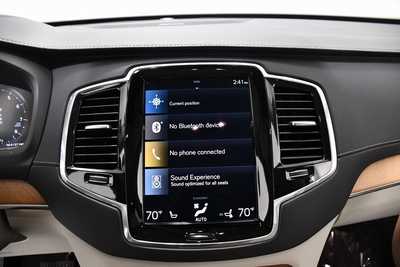 2020 Volvo XC90, $36995. Photo 11