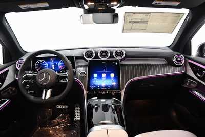 2025 Mercedes-Benz GLC-Class, $62000. Photo 7
