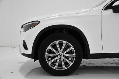 2025 Mercedes-Benz GLC-Class, $51995. Photo 5