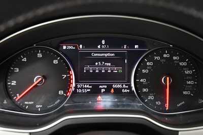 2019 Audi Q7, $17795. Photo 10
