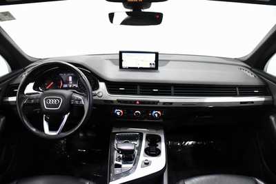 2019 Audi Q7, $17795. Photo 7