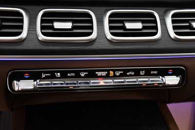 2025 Mercedes-Benz GLE-Class, $74145. Photo 12