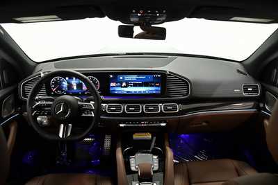 2025 Mercedes-Benz GLS-Class, $97270. Photo 7