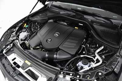 2025 Mercedes-Benz GLC-Class, $71750. Photo 6