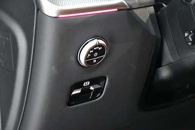 2025 Mercedes-Benz GLC-Class, $71750. Photo 8