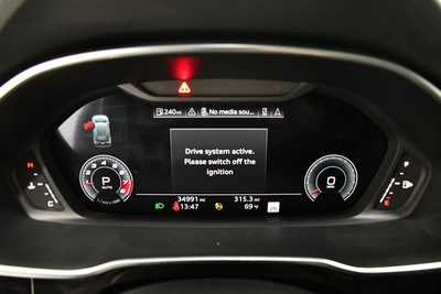 2022 Audi Q3, $29830. Photo 10