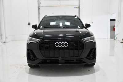 2022 Audi Q3, $29830. Photo 2